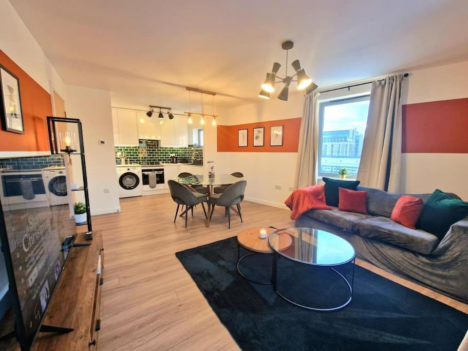 Luxury Station Apartment By Payman Club Кембридж Экстерьер фото
